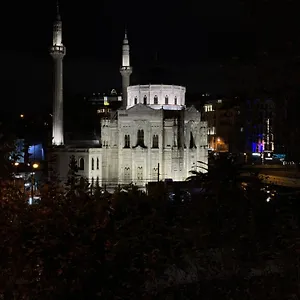aram-nenessa.istanbul-turkeyhotels.com/